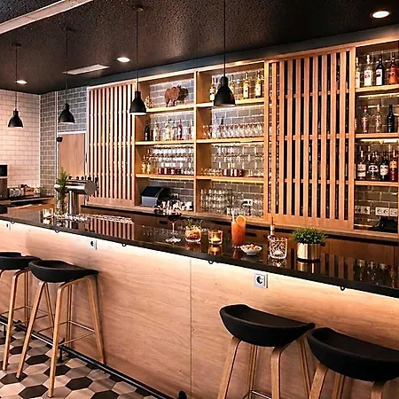 فندق Express Munich Airport - By Ihg ايردينغ