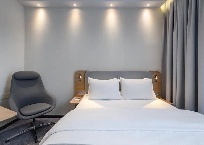 Express Munich Airport - By Ihg 3* エルディング